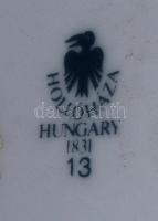 Hollóházi Szász Endre által tervezett dekorral díszített porcelán váza. Jelzett, hibátlan m: 29,5 cm