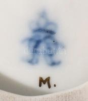 Esernyős lány figurás porcelán bonbonniere. Kézzel festett, jelzett, hibátlan 9 cm