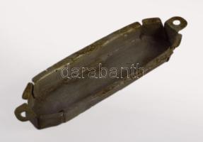 Kézzel készült (frontmunka?) mezuza, fém, h: 11 cm