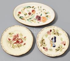 Zsolnay 3 darab ékszeres tálka, közte pillangó mintás, jelzett, hibátlan, d: 8,5 cm, h: 11,5 cm