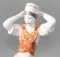 Hollóházi Kazárinő. Kézzel festett, jelzett, hibátlan , m: 30,5 cm