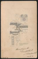 1917 Hölgy portréja, a hátoldalon dedikációval, kabinetfotó Knauer Gyula (Julius Knauer) brassói (Kr...
