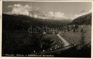 1944 Marosfő, Izvoru Muresului; kilátás a Balánbányai-havasokra / Muntii Balan / mountains, road. photo (EK)