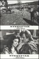 cca 1989 előtt készült, "Nyestfiak" című román film jelenetei és szereplői, 19 db vintage produkciós filmfotó (vitrinfotó, lobbyfotó) ezüst zselatinos fotópapíron, a használatból eredő (esetleges) kisebb hibákkal, 18x24 cm