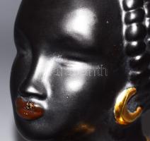 Izsépy Margit: Néger hölgy büszt. Kerámia, Jelzés nélkül, kis mázkopással, m: 23 cm