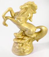 Irizáló mázas ágaskodó ló figura, kis tűzhibával, m: 26 cm