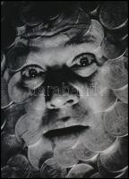cca 1937 Aszmann Ferenc (1907-1988) debreceni fotóművész felvétele (A pénz hatalmában. fotómontázs), 1 db modern nagyítás, jelzés nélkül, a néhai FOTÓ újság (1954-1989) archívumából 21x15 cm