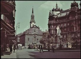 cca 1941 Kerny István (1879-1963) budapesti fotóművész hagyatékából 1 db modern nagyítás, jelzés nélkül (Bp., Ferenciek tere, a 17-es villamossal), 15x21 cm