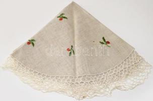 6 db kisméretű horgolt és hímzett terítő