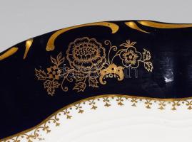 Zsolnay Pompadour mintás süteményes készlet. Jelzett, teljes, hibátlan, d: 19,5-29,5 cm