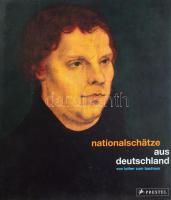 Nationalschätze aus Deutschalnd. Von Luther zum Bauhaus. (Kiállítási katalógus.) München, 2005, Prestel, 406+(2) p. Gazdag képanyaggal illusztrálva. Német nyelven. Kiadói egészvászon-kötés, kiadói papír védőborítóban, CD-melléklettel.