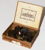 Egy doboznyi mérleg súly, Dózsa György szivaros dobozban