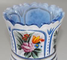 Többrétegű csiszolt és zománcfestett mintás bonbonier és váza. Jelzés nélkül, minimális pattogzással...