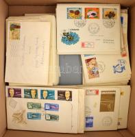 Kb 100-130 db FDC az 1958-1970 közötti időszakból, egy része régi albumban