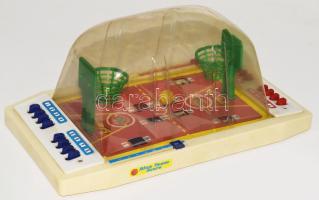 Kosárlabda játék. 32 cm