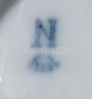 Capodimonte puttó. Jelzett, hibátlan, m: 10 cm