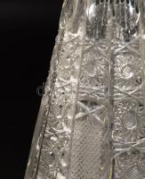 Ólomkristály váza, gazdag díszítéssel, hibátlan, m: 20,5 cm