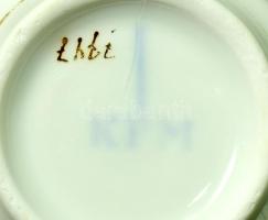 1840-1895 KPM 5 darab kávéházi csésze, jelzett, kopással, m: 7,5 cm