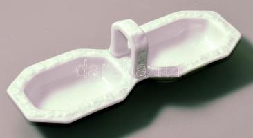 cca 1927 Rosenthal "Maria" sóborskínáló. Peremrészén plasztikus mintával, jelzett, hibátlan, h: 17 cm