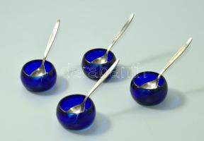 4 darabos királykék üveg fűszerkínáló szett, WMF ezüstözött kanalakkal, egyiken pattogzással, d: 5 cm