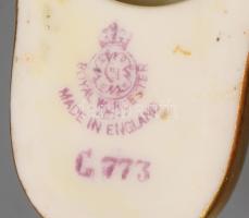 cca 1935 Royal Worchester váza. Terv.: Edward Townsend. Jelzett, gyümölcsmintákkal díszített, restau...