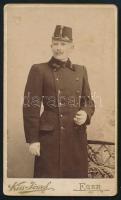 cca 1900 Katonatiszt portréja, kezében szivarral, vizitkártya Kiss József egri műterméből, 11x6,5 cm