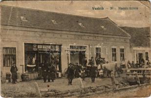 Vaskoh, Vaskóh, Coh, Vascau; Non Macsin üzlete / shop, street view (gyűrődések / creases)