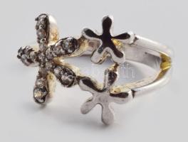 Ezüst (Ag) sokköves virágmintás gyűrű, jelzett, méret: 52, bruttó: 4,6 g