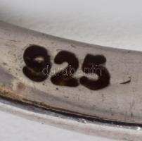 Ezüst (Ag) sokköves virágmintás gyűrű, jelzett, méret: 52, bruttó: 4,6 g