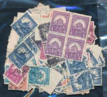 Pengő-fillér bélyegek, kis tasakban ömlesztve