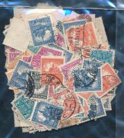 Pengő-fillér bélyegek, kis tasakban ömlesztve