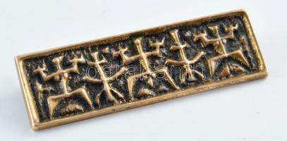 Dömötör László (1914-1995) Bross, jelzett, 1,5x5 cm