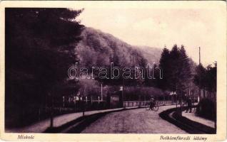 Miskolc, Bethlenfüredi sétány, kerékpár, bicikli. Móriczné N. Lenke felvétele (EK)