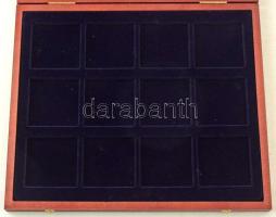 "Historia Helvetica" fa éremtartó kazetta, 12 férőhellyel, használt, de jó állapotban