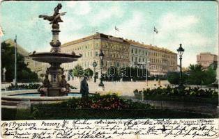 1917 Pozsony, Pressburg, Bratislava; Nemzeti és Palugyay szálloda, szökőkút. "Bediene dich allein" / hotel, fountain (r)