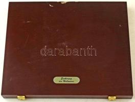 "Eroberung der Weltmeere" fa éremtartó kazetta, 12 férőhellyel, használt állapotban