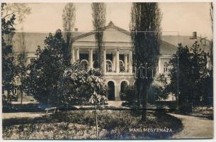 Makó, Megyeháza. leporellólap 10 képpel. Kenéz Antal kiadása