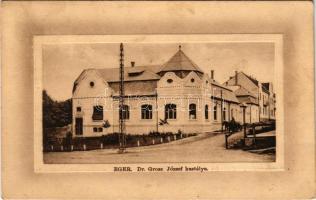 Eger, Dr. Grosz József kastélya. Baross nyomda (gyűrődés / crease)