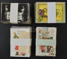Kb. 600 db MODERN motívum képeslap vegyesen egy cipősdobozban, 4 kötegbe rendezve / Cca. 600 modern motive postcards in a shoe box in 4 bundles