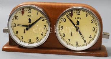 MOM sakkóra, jó állapotban, 10x24 cm