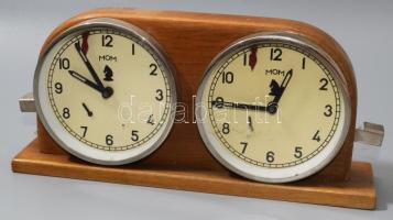 MOM sakkóra, jó állapotban, 10x24 cm