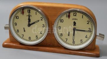 MOM sakkóra, jó állapotban, 10x24 cm