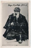 Ada Kaleh, Bego Mustafa vízipipával / Turkish bey smoking a hookah, photo (EK)