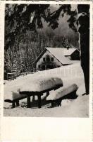 1943 Radnai-havasok, Muntii Rodnei (Máramaros); menedékház télen / mountain rest house at winter