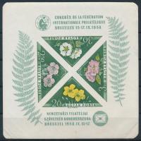 1958 FIP I. Virág vágott blokk (15.000) (saroktörések, halvány rozsdafolt / corner fold, light stain spot)
