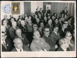 1972 Bélyegnap MABÉOSZ Kongresszus ajándék blokk (30.000), hozzá a MABÉOSZ küldöttközgyűlésről készü...