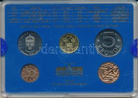 Svédország 2000. 50ö - 10K (4xklf) forgalmi sor műanyag tokban, emlékéremmel T:UNC karcos tok
Swede...