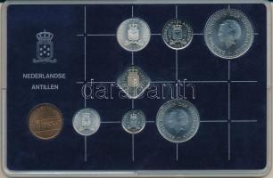 Holland Antillák 1985. 1c - 2 1/2G (7xklf) forgalmi sor + "Rijks Munt" Cu zseton műanyag dísztokban T:UNC Netherlands Antilles 1985. 1 Cent - 2 1/2 Gulden (7xdiff) coin set + "Rijks Munt" Cu token in original plastic case C:UNC