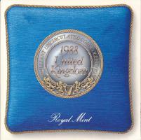 Nagy Britannia 1988. 1p - 1P (7xklf) forgalmi sor szettben, angol nyelvű leírással T:BU külső tok hiányzik United Kingdom 1988. 1 Penny - 1 Pound (7xdiff) coin set in decorative cardboard case with English description C:BU outer cardboard case missing