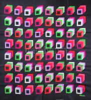 Fiorio sötétkék alapon mintás kendő, 80x84 cm